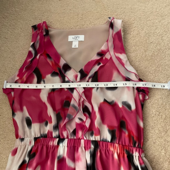 Ann Taylor LOFT petites floral midi dress - Picture 3 of 6